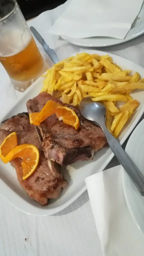 Pedro Rosado_Restaurante o Minhoto_Carrazeda de Anciães_reseña