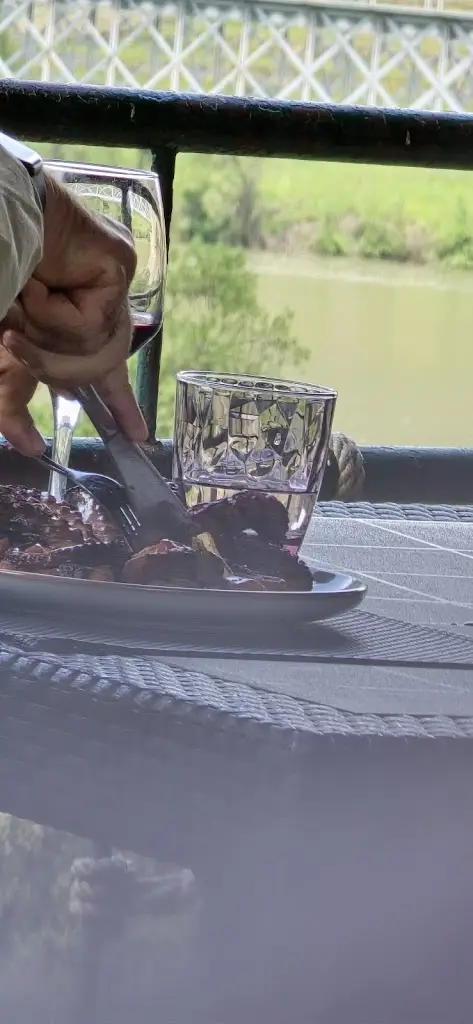 Jeffrey Kamps_Petiscaria Preguiça_Carrazeda de Anciães_recensione