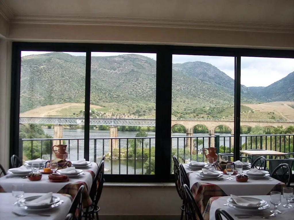 Petiscaria Preguiça ristorante a Carrazeda de Anciães