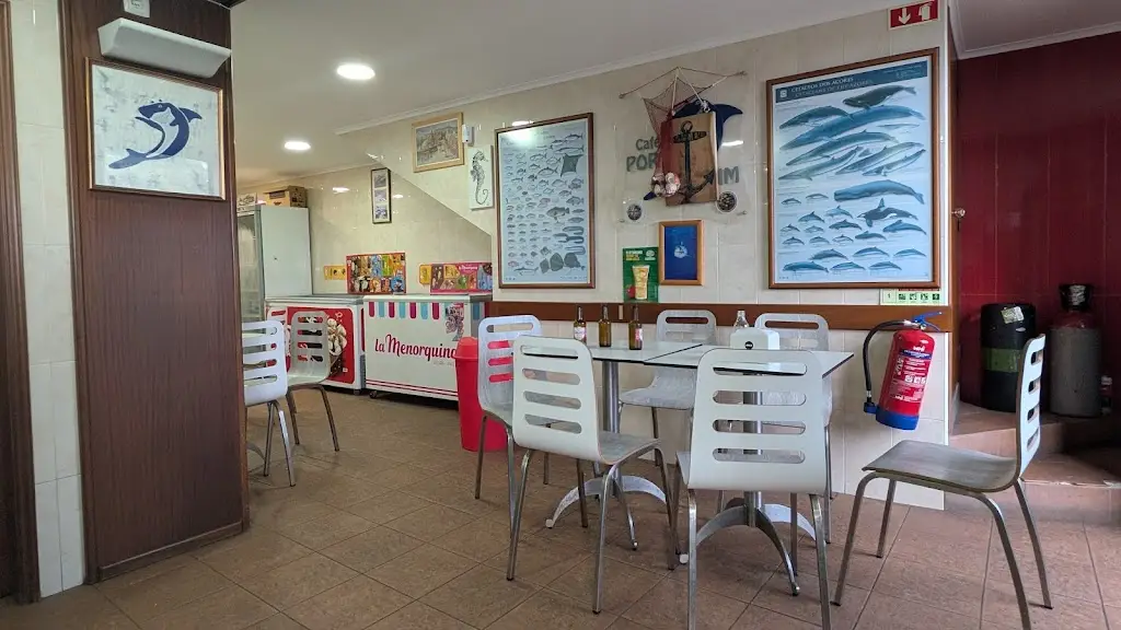 Cafe Do Porto Pim_Horta_slider_image_2