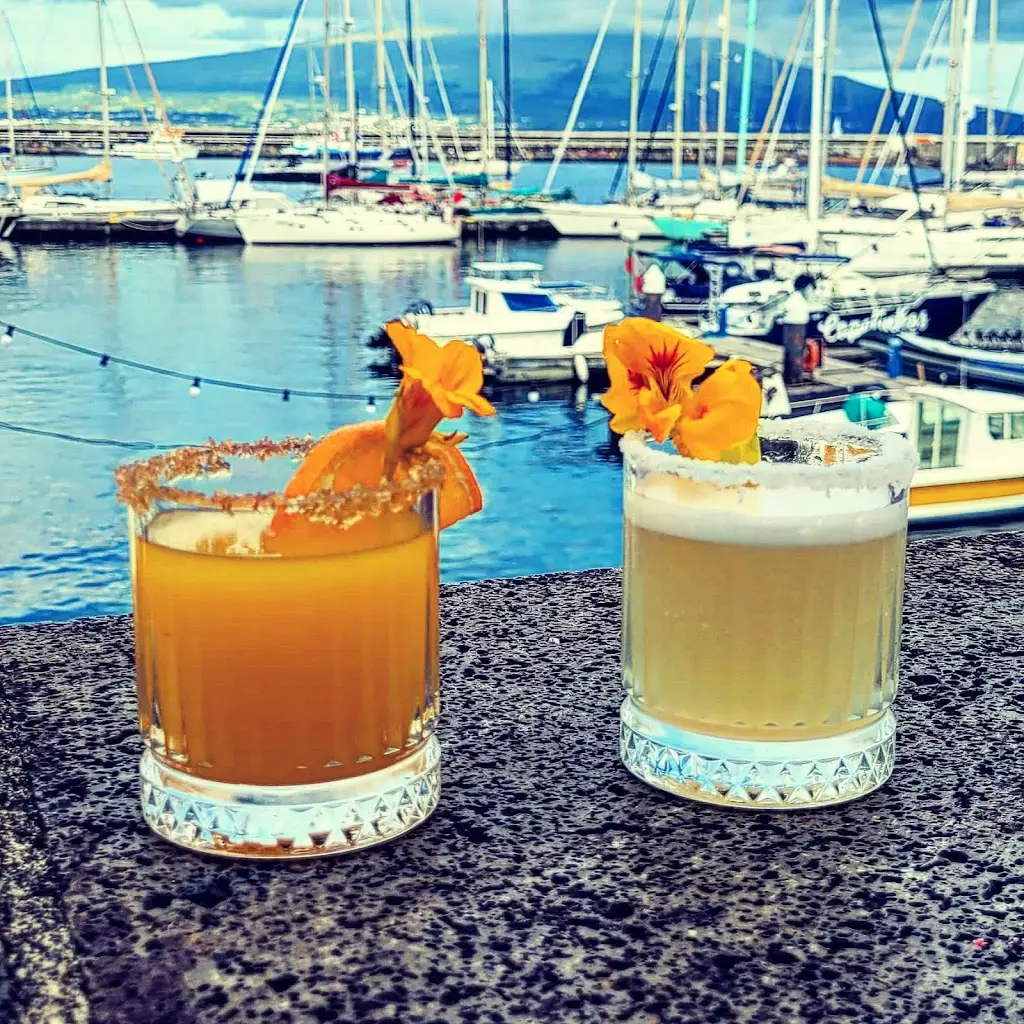 Bar Do Clube Naval Da Horta_Horta_slider_image_3