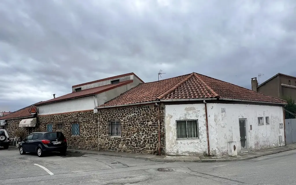 Isabelle LEDUC_O Cantinho_Mogadouro_recensione