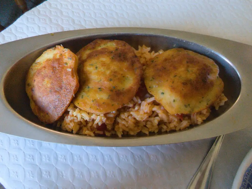 Rubi C_Royal Plazza Restaurant_Bragança Municipality_review