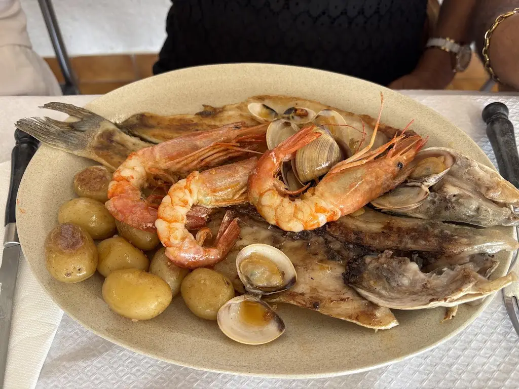 Javi F. Montecino_Restaurante 