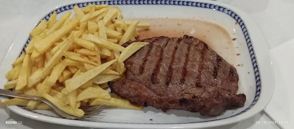 Ricardo Simoes_AKAPOUR_Vinhais_recensione