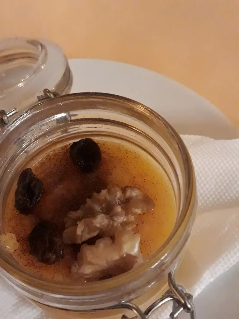 Confuso Hoje_Helana_Idanha-A-Nova_review