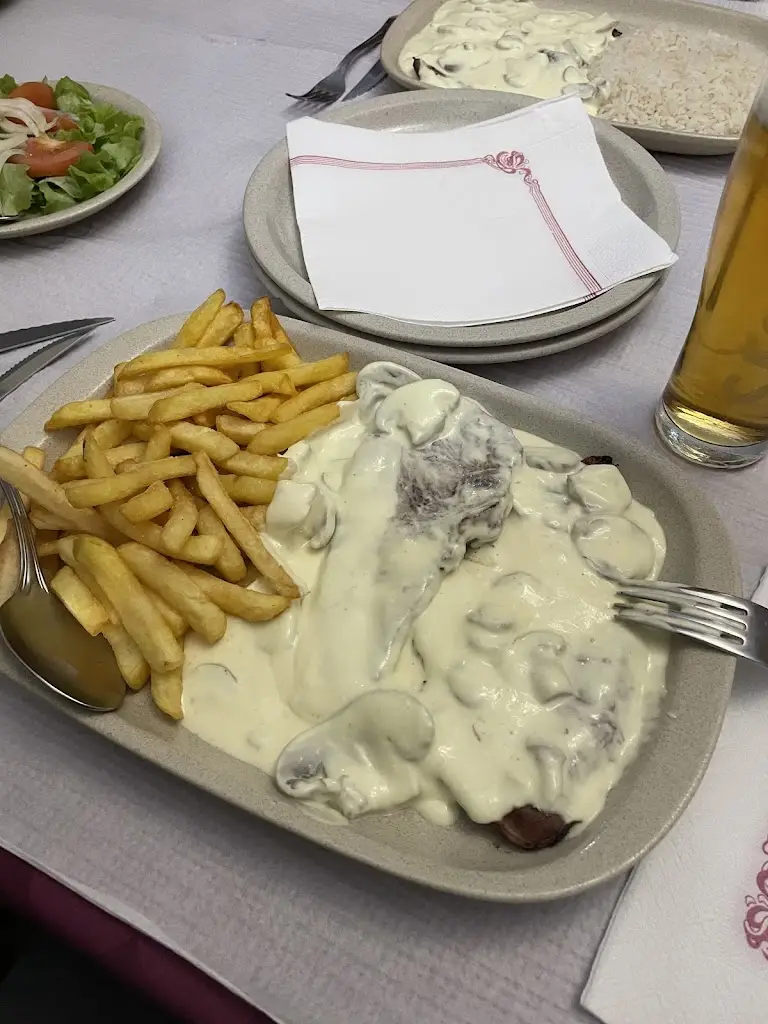 Nikolay Gubanov_A Cave_Penamacor_review