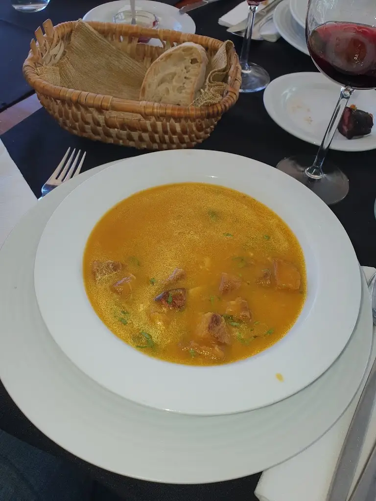 César_O Cobra_Vila de Rei_review