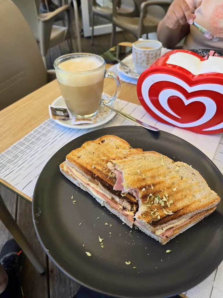 Gary Goncalves_Sons Crocantes_Vila de Rei_recensione