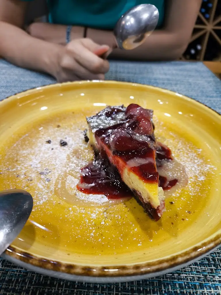 Fernando Nahat Jardim_As Tílias_Fundão_recensione