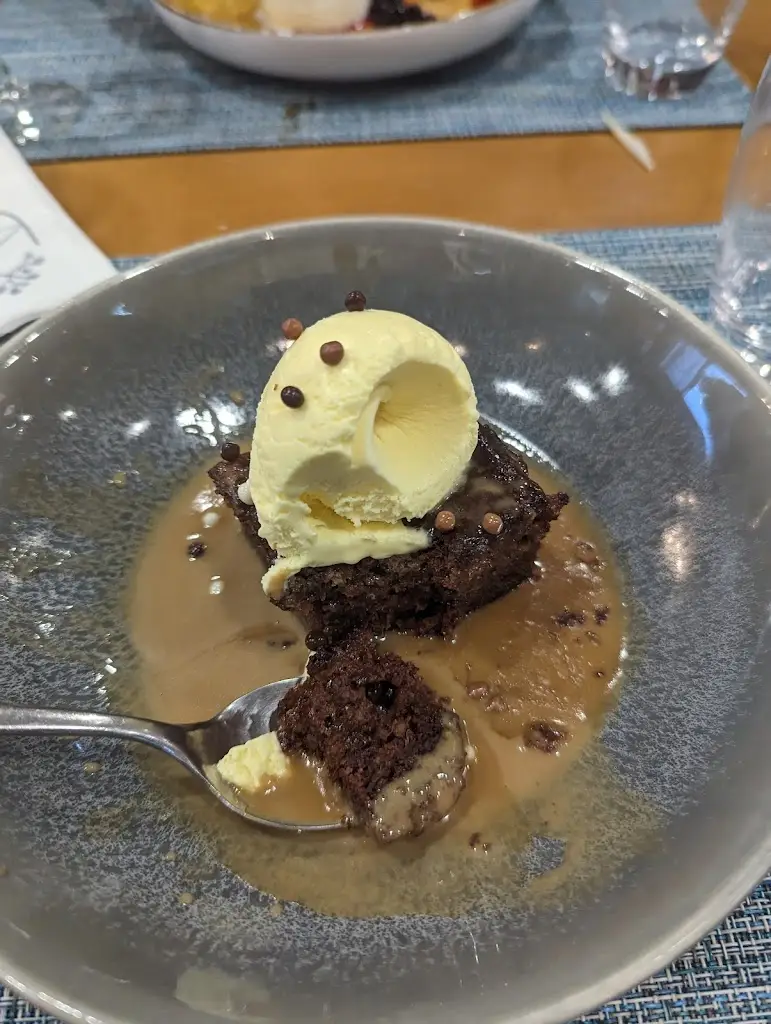 Meagan Potier_As Tílias_Fundão_recensione