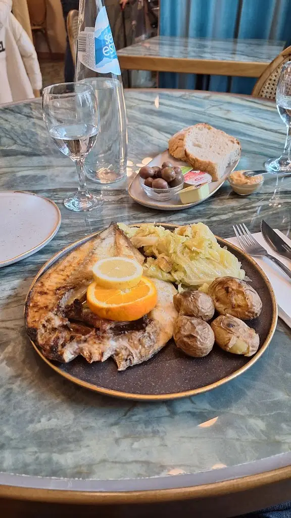 David Caetano_Boguinhas_Fundão_recensione