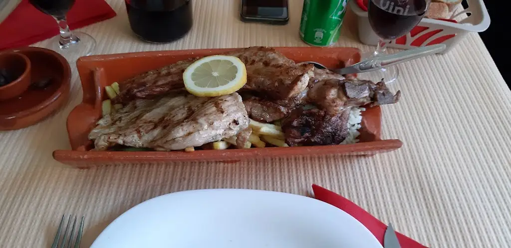 Menu_O Telhas Restaurante_Fundão_image_9