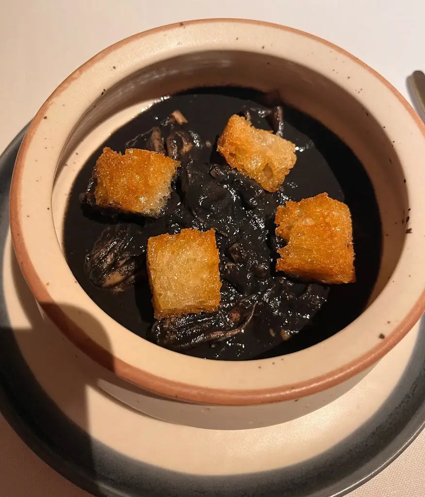 Waqas Amjad_Divino_Fundão_Bewertung