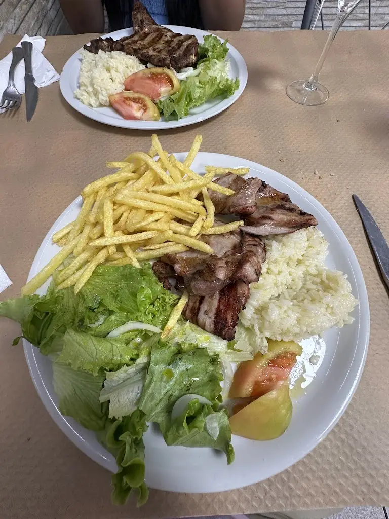 Restaurante Típico (antigo Pires D'Ouro)_Torre de Moncorvo_slider_image_2