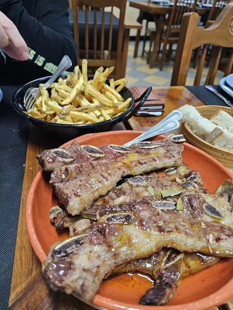 Michael Sztern_Taberna O Caneco_Torre de Moncorvo_review