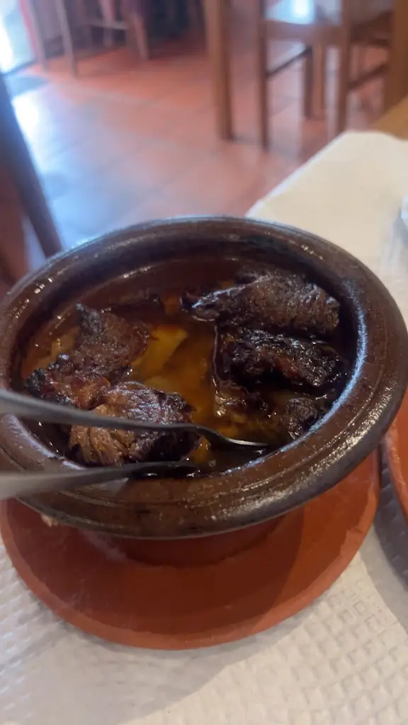 Laura Menandro_Ti Chôa_Feteira_review