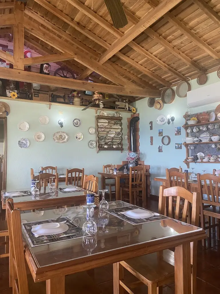 Restaurante Pôr-do-Sol_Lajes das Flores_slider_image_1