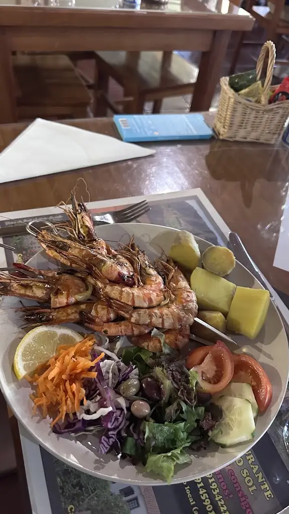 Restaurante Pôr-do-Sol_Lajes das Flores_slider_image_3