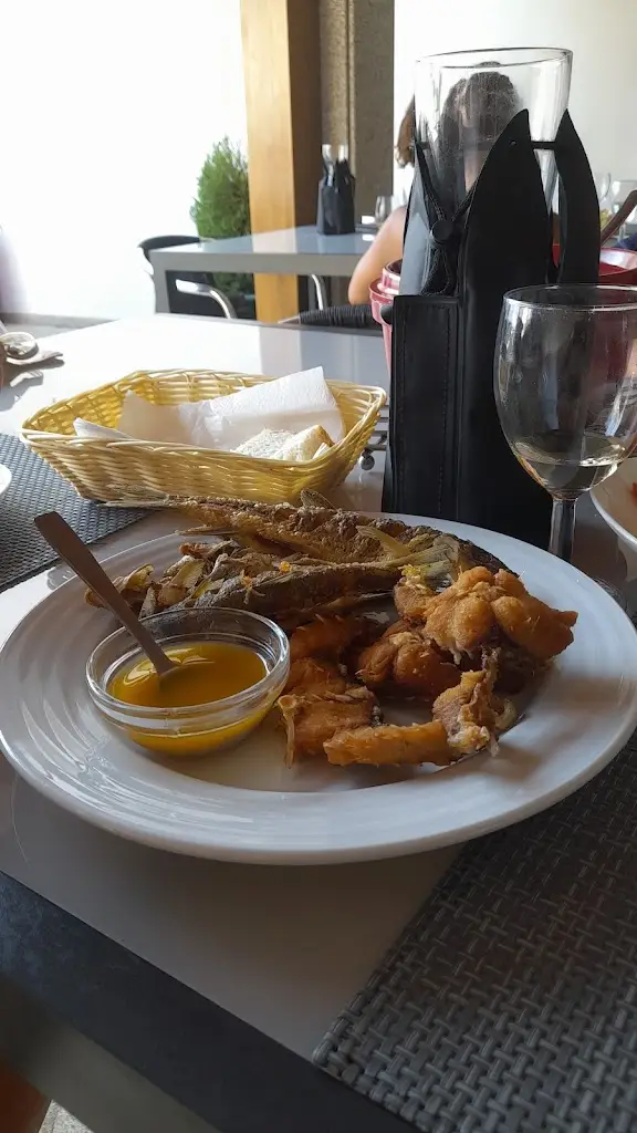 Ramiro Guimarães_Taberna do Zé Relhas_Torre de Moncorvo_recensione