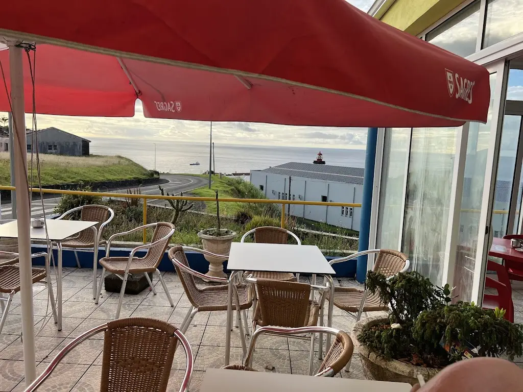 Café "Old Port" ristorante a Lajes das Flores