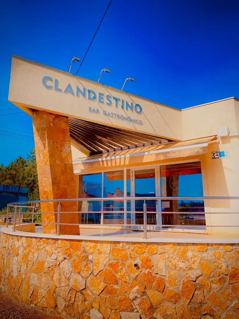 Hamburgueria Clandestino® ristorante a Arazede