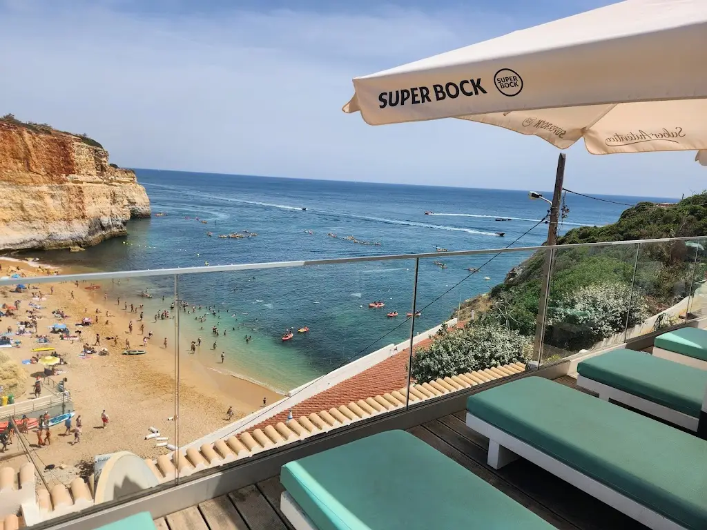 Mark Farley_Benagil Beach Club_Lagoa_recensione