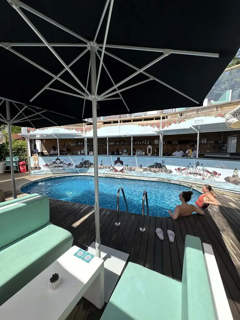 Jackie Cho_Benagil Beach Club_Lagoa_recensione