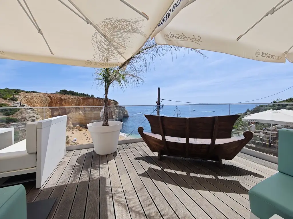 Benagil Beach Club_Lagoa_slider_image_1