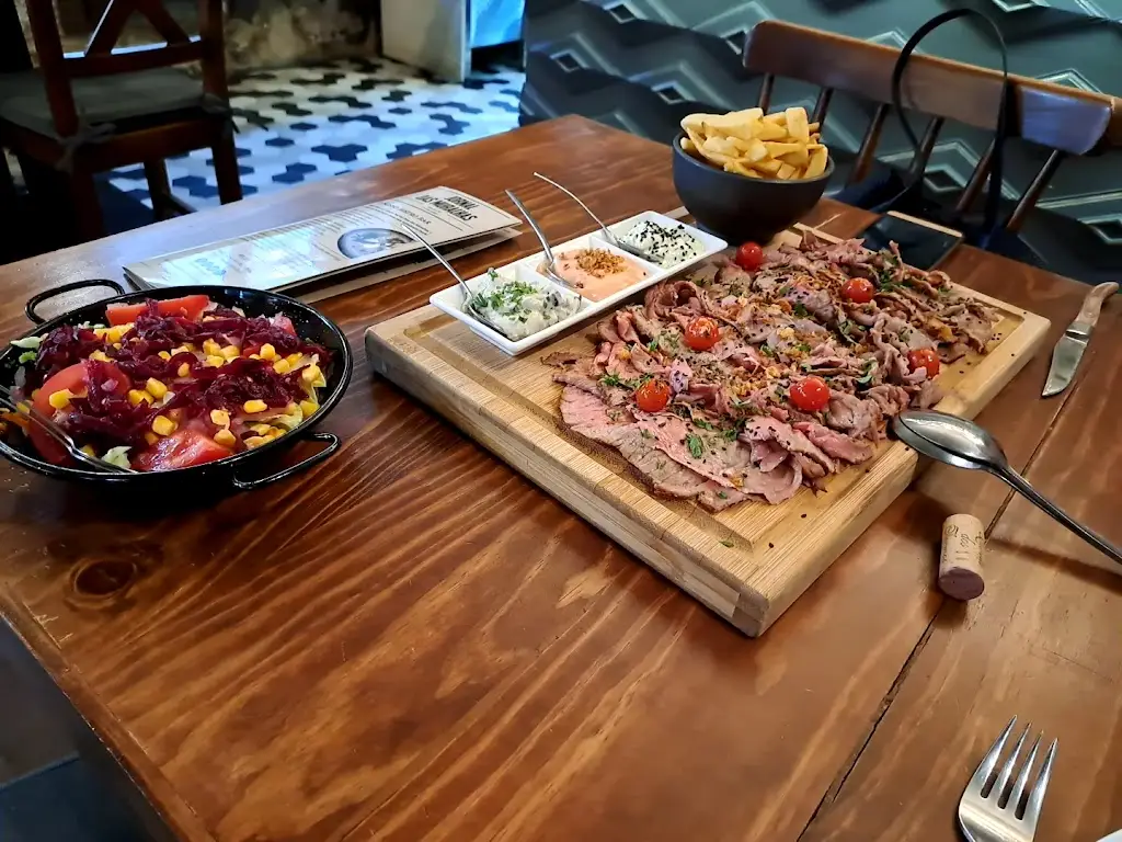 Restaurante | Casa das Muralhas_Teixoso_slider_image_2