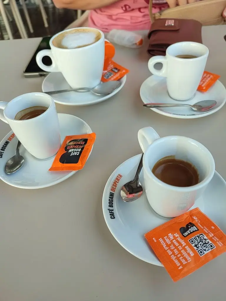 Pakiu Endurovlogs_Chá pa' Três_Sertã_review