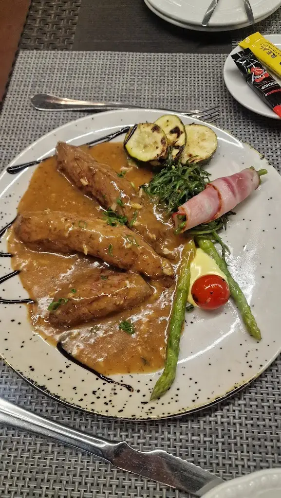 Blanche Lemaire_Chrissy's_Lagoa_recensione