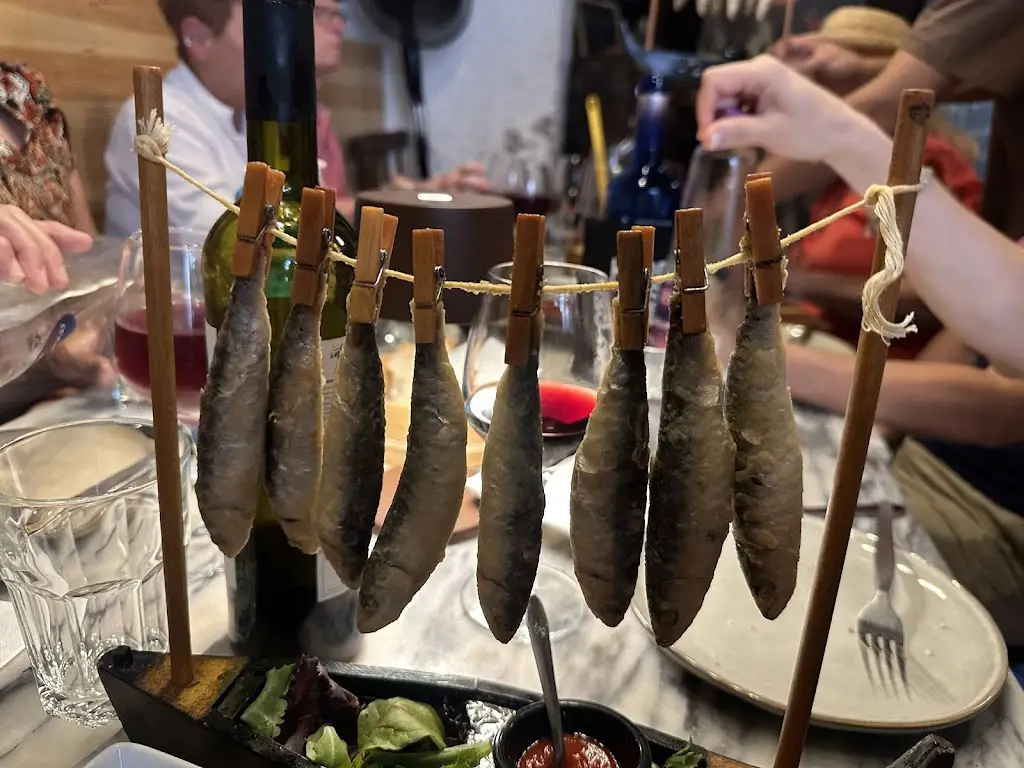 Jason Steel_Arcada Comes e Bebes_Assafarge_recensione