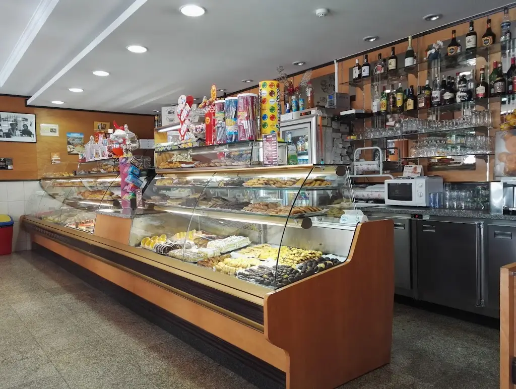 Carapinheira Sweet Bakery and Confectionery Ltd. ristorante a Carapinheira