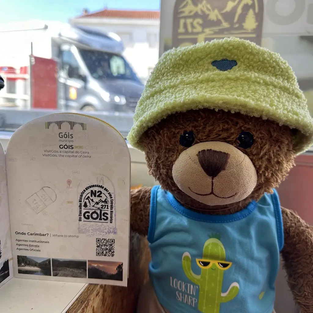 Uki Bear_A Caravela_Góis_reseña