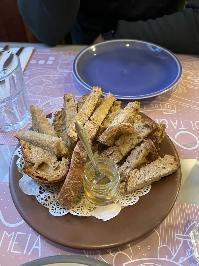 Marie Luz_Volta e Meia_Figueira da Foz_recensione