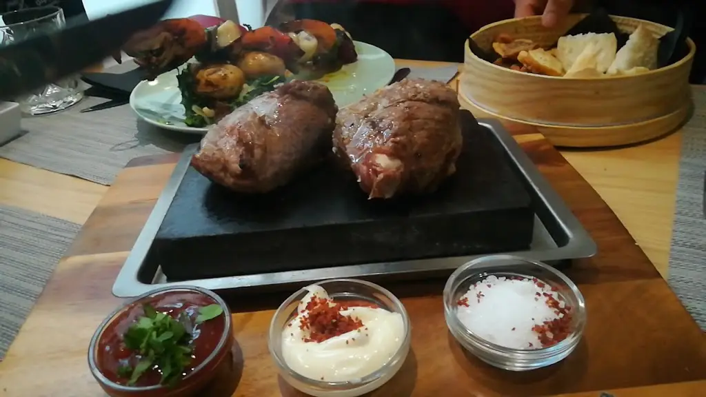 Gastrobar Acrópole_Figueira da Foz_slider_image_2