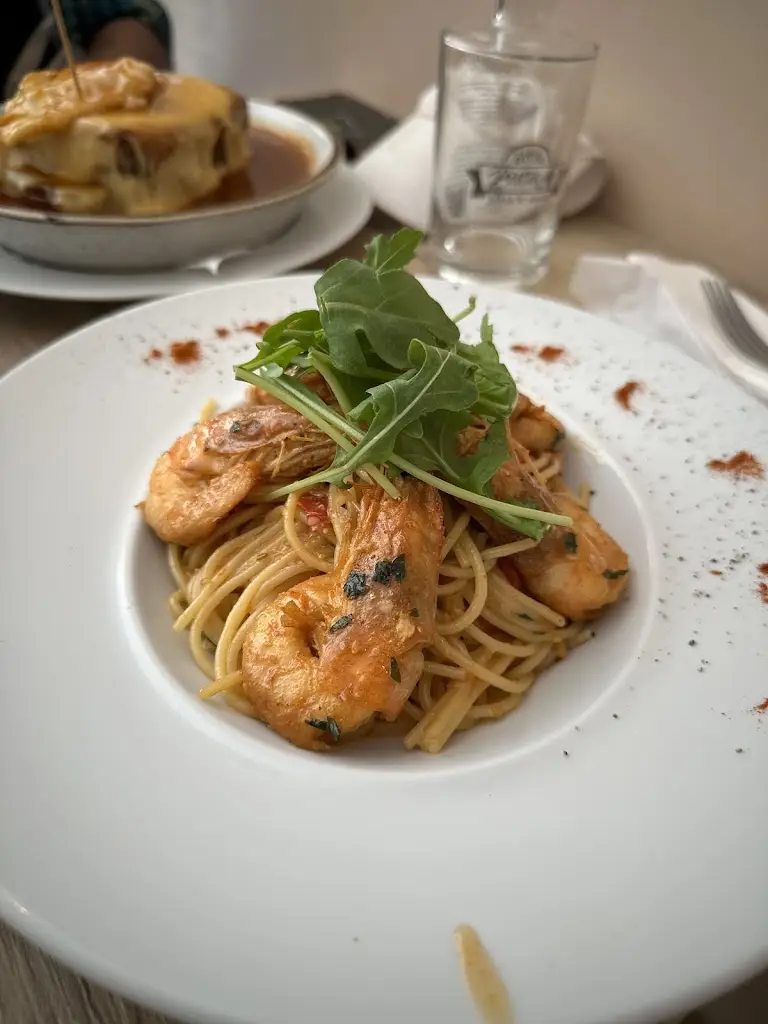 Tryphena Prabakaran_Pistache lagoa centro_Lagoa_review