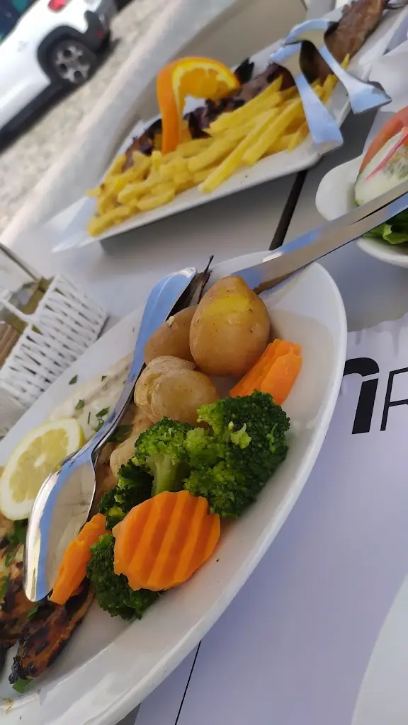 Menu_Restaurante Muralha Chafarica_Buarcos_immagine_7