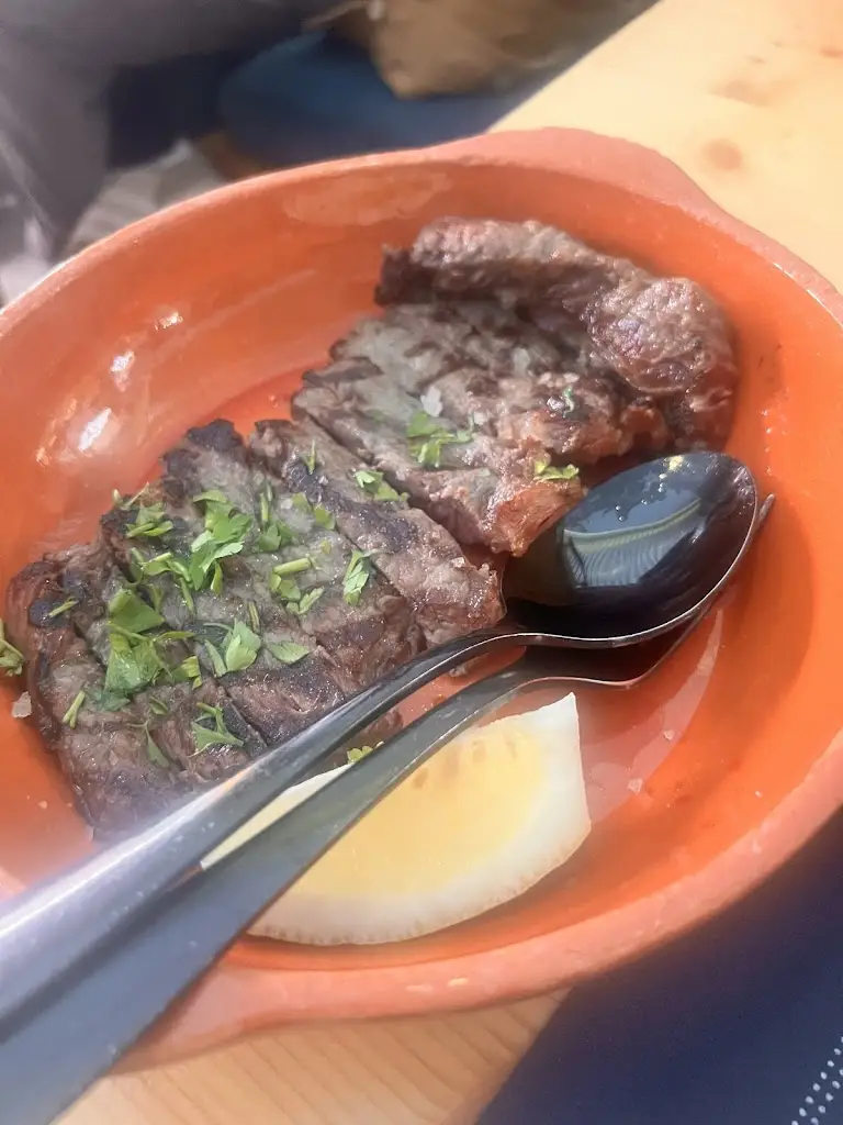 Artem Valeev_Tás CÁ Dentro Gastro Club_Buarcos_recensione