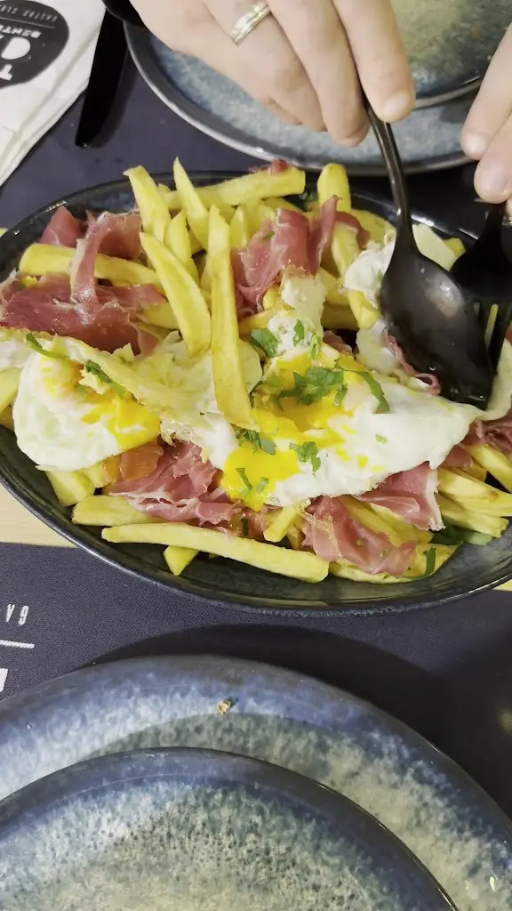 Tás CÁ Dentro Gastro Club_Buarcos_slider_image_2