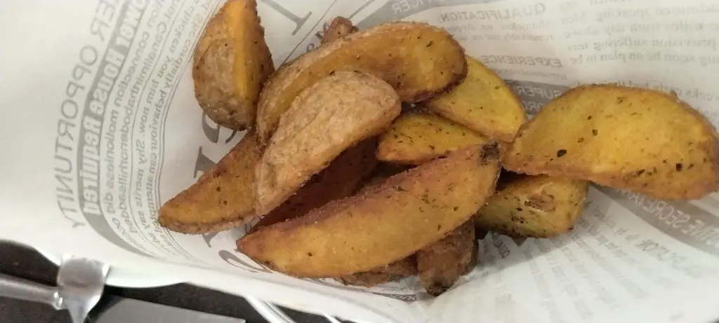 Miguel Araujo_Tasca 2020_Buarcos_review