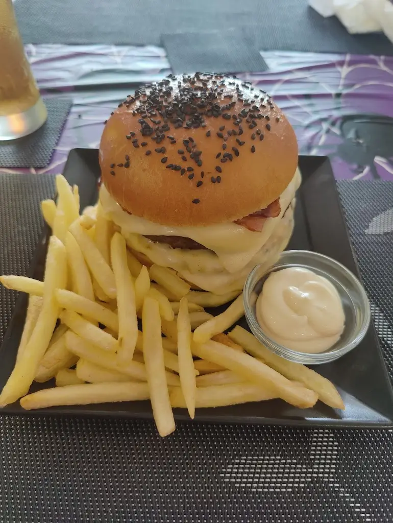 Michael O'Keefe_Dom PICANHA Burguer & Restaurante_Buarcos_review