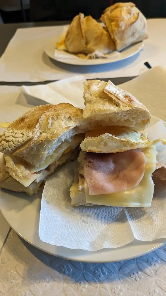 Lourdes Fernandez_Restaurante Jó Bifanas_Lorvão_Bewertung