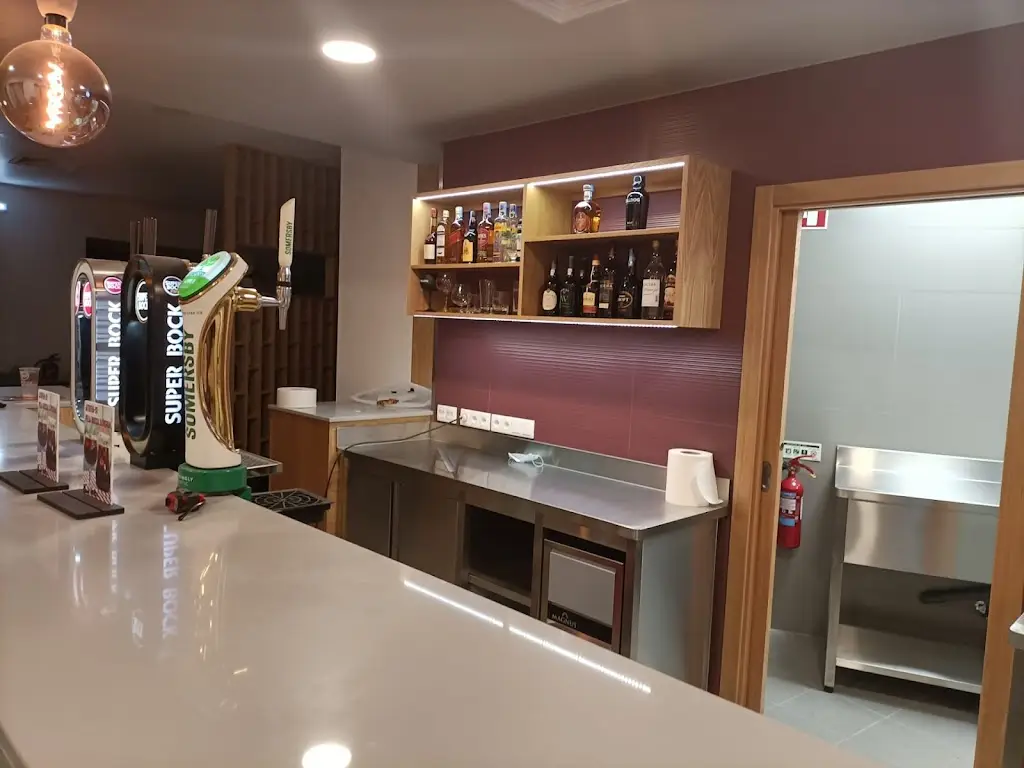 Restaurante Jó Bifanas ristorante a Lorvão