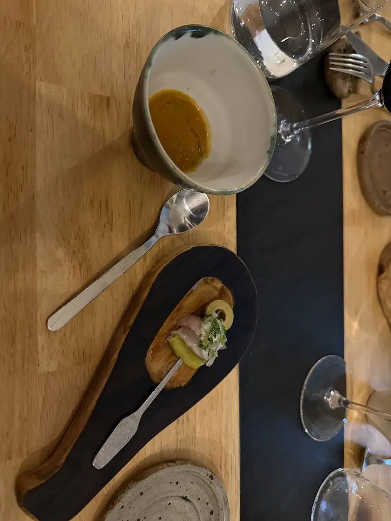 Celma Leite_Restaurante O Pinheiro_Pampilhosa da Serra_avis