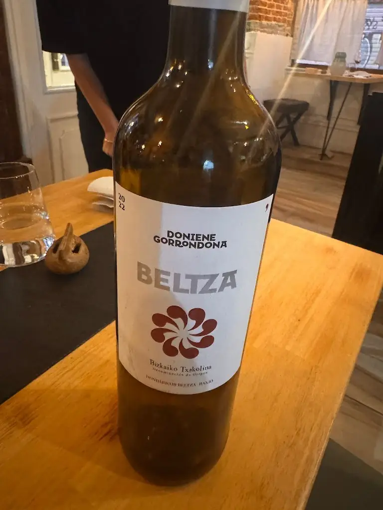 António Serra_Restaurante O Pinheiro_Pampilhosa da Serra_avis