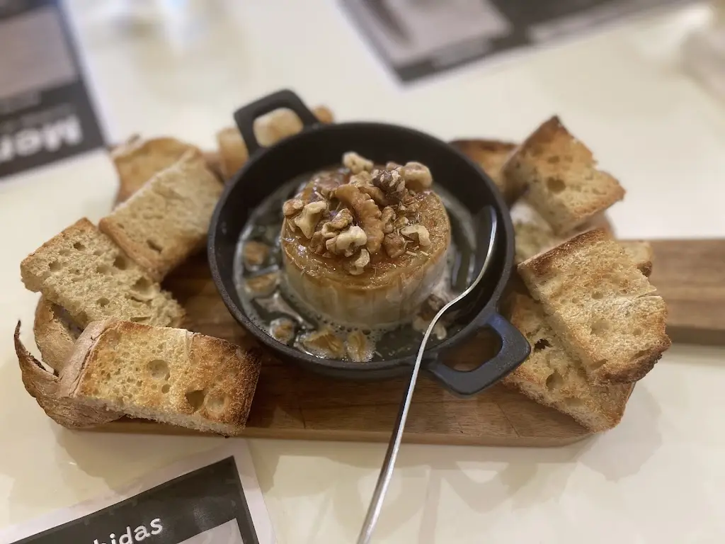 Jennifer Contreras_A Burguesa - Restaurante_Lousã_reseña