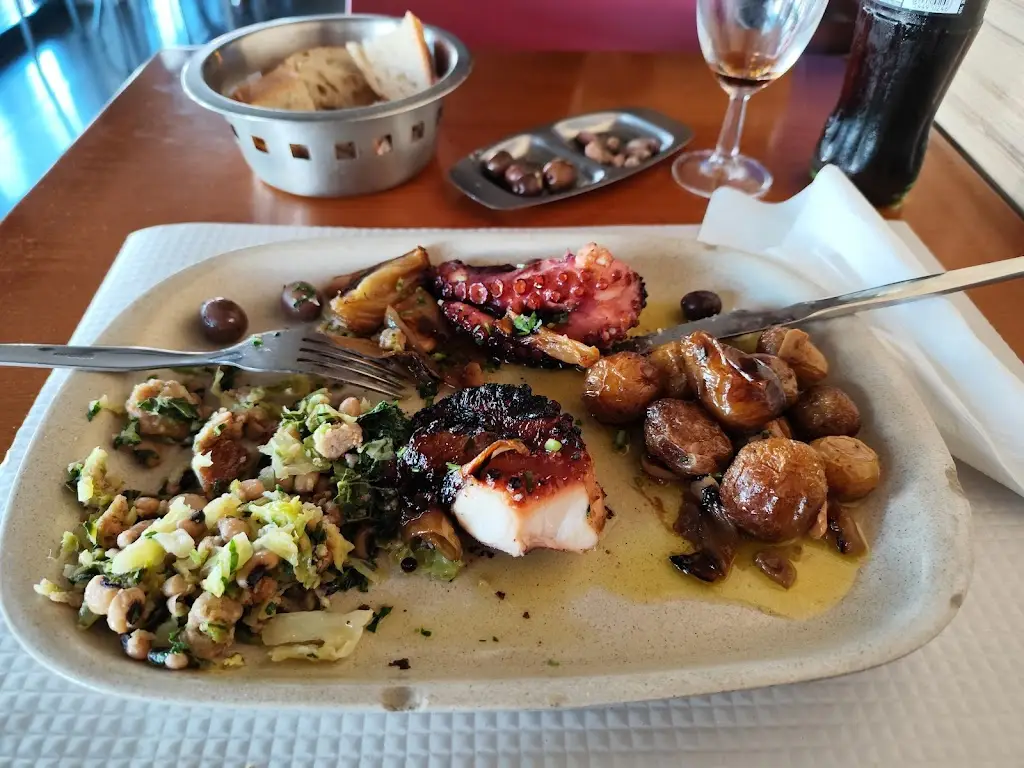 Menu_Churrascaria GalinhAmiga_Lousã_imagen_8