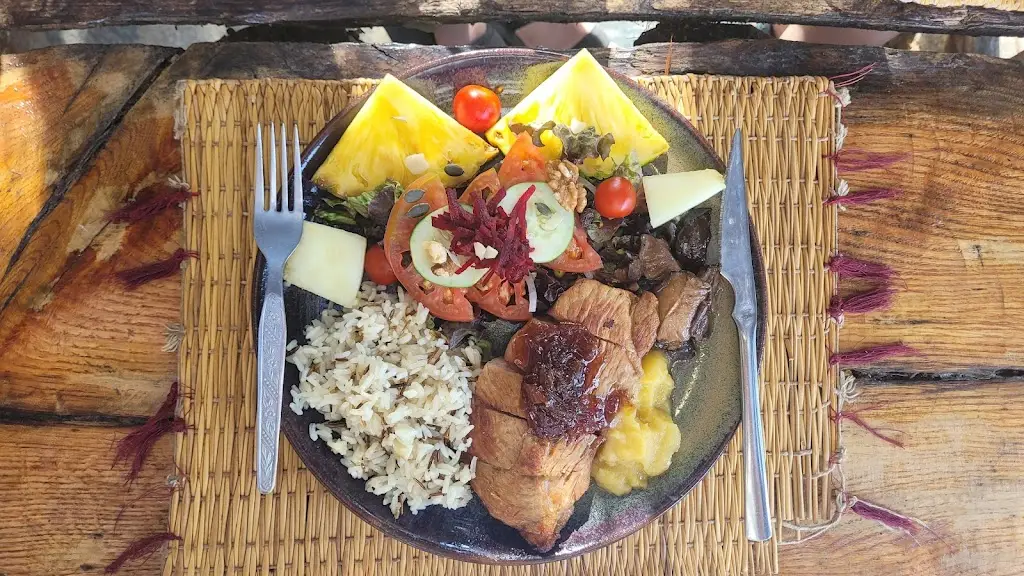 Sasha_Taberna do Talasnal_Lousã_review